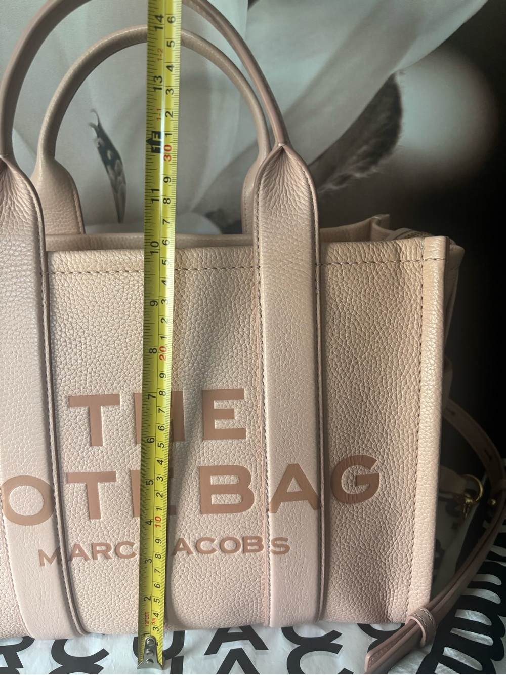 Marc Jacobs The Tote Bag in Blush Pink Leather MEDIUM - Picture 14 of 15